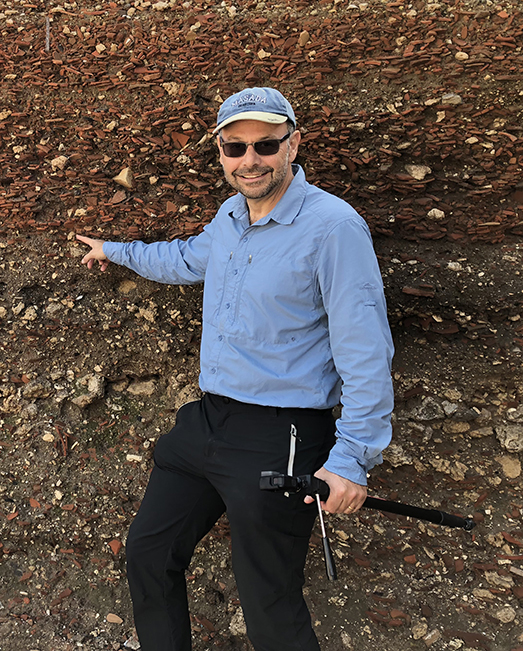 Associate Professor Gil Davis