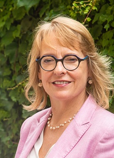 Professor Sandy Middleton