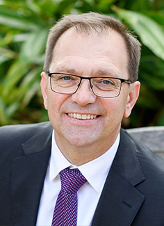 Professor Zlatko Skrbis